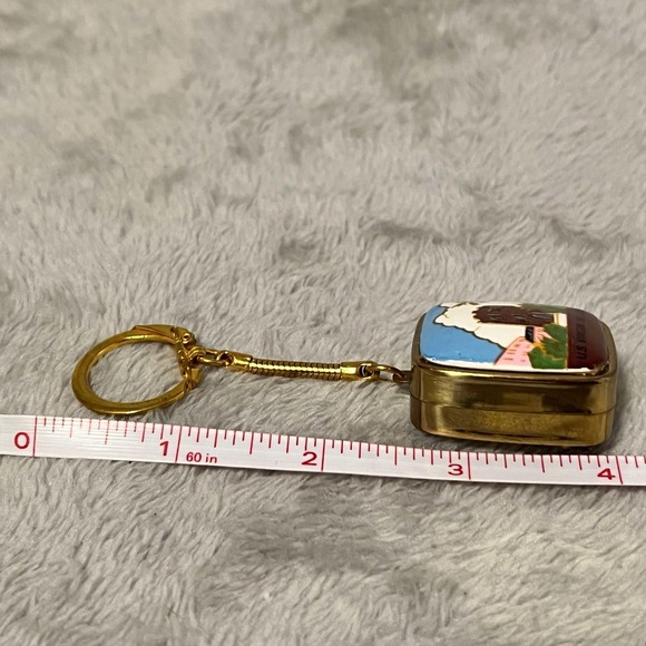 Japanese Sankyo Brass MusicBox Keychain US Virgin Islands Japan VINTAGE & Tested - Picture 9 of 9